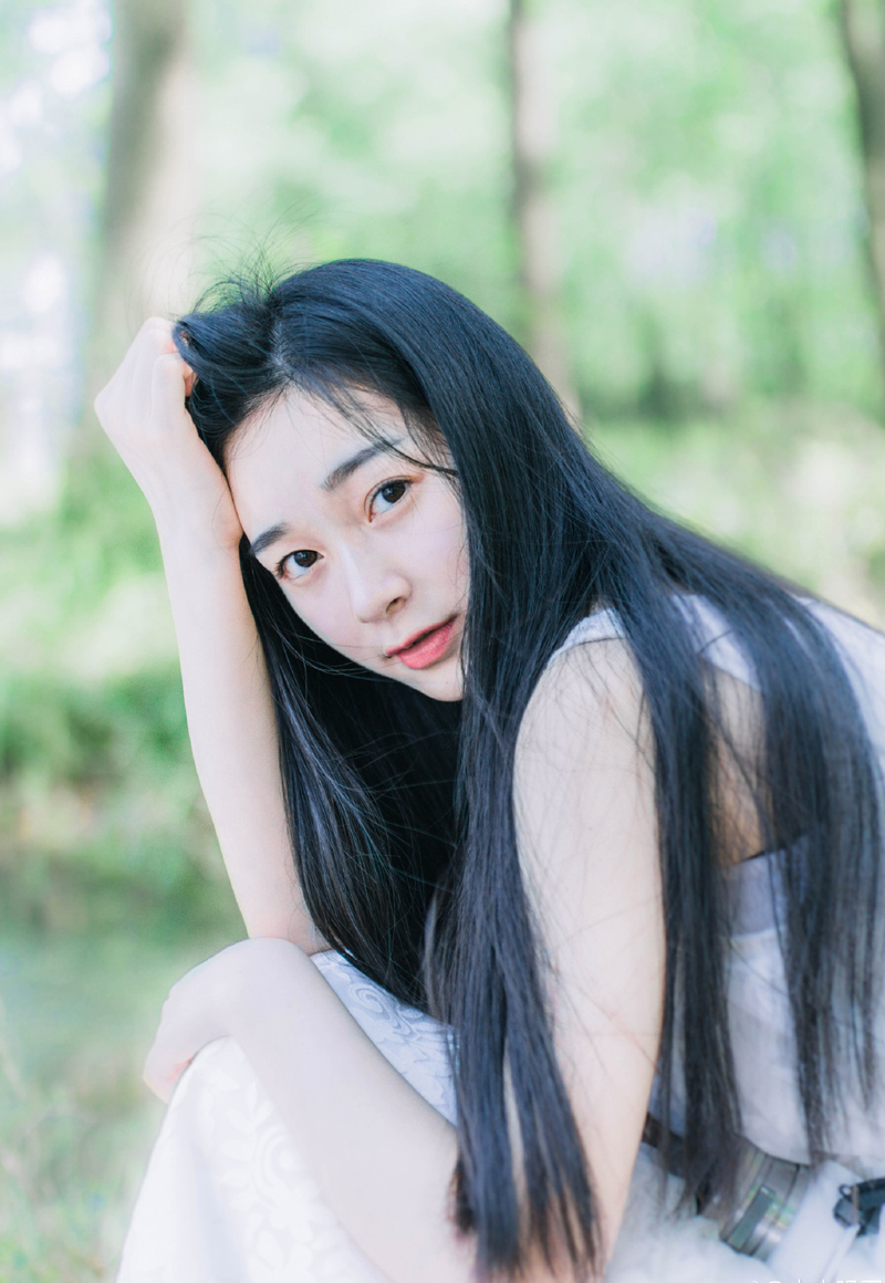 “嘿。”吕蒙冷笑一声，看向陈到：“今日吕某前来，不为别的，只为都督复仇，你陈到便是第一个，我要用你们荆州众将的人头，祭奠都督在天之灵！”
